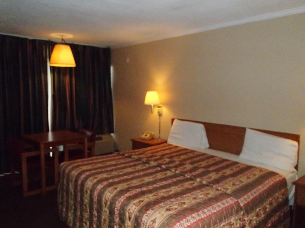 Sunrise Inn Lake Charles Szoba fotó